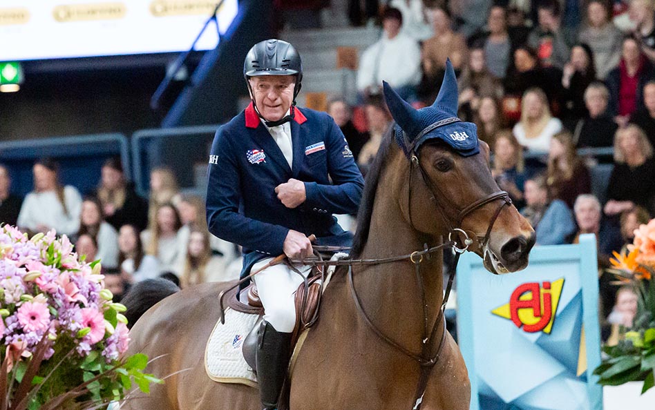 Whitaker får reportern att brista ut i skratt