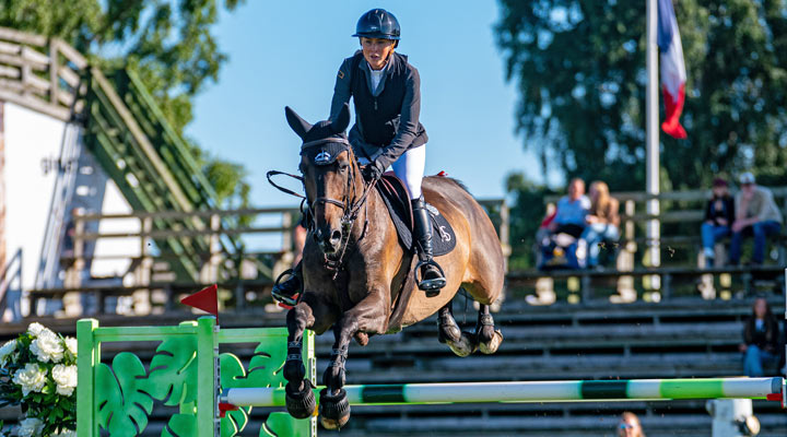 Antonia fast i Förenade arabemiraten