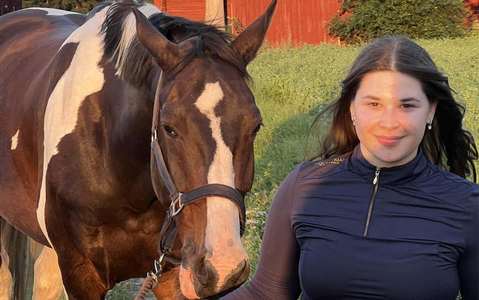 Elin vill få fler att visa hästar på sommarpremieringar